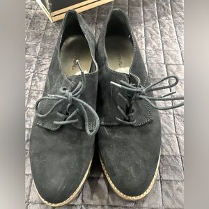 Women’s lace up loafers 9